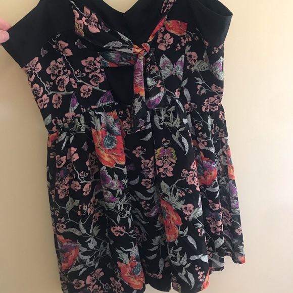 Kimchi Blue Romper mini dress with shorts - Picture 3 of 6